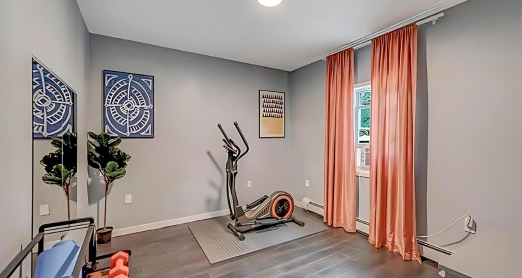 Peaceful Pocono Home With Hot Tub, Gym, & Office Long Pond Zewnętrze zdjęcie