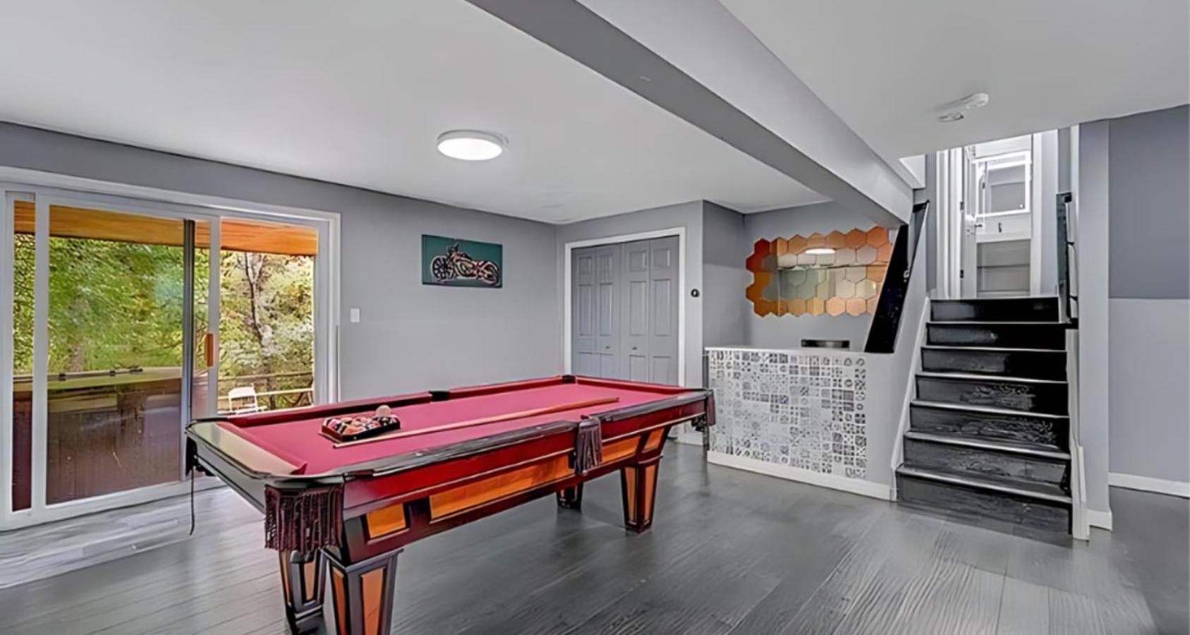 Peaceful Pocono Home With Hot Tub, Gym, & Office Long Pond Zewnętrze zdjęcie