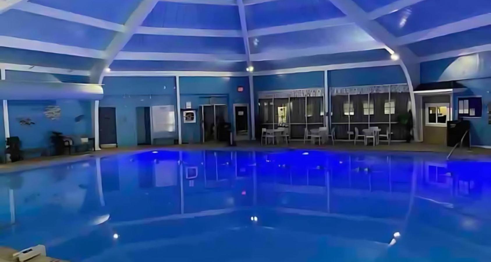 Peaceful Pocono Home With Hot Tub, Gym, & Office Long Pond Zewnętrze zdjęcie