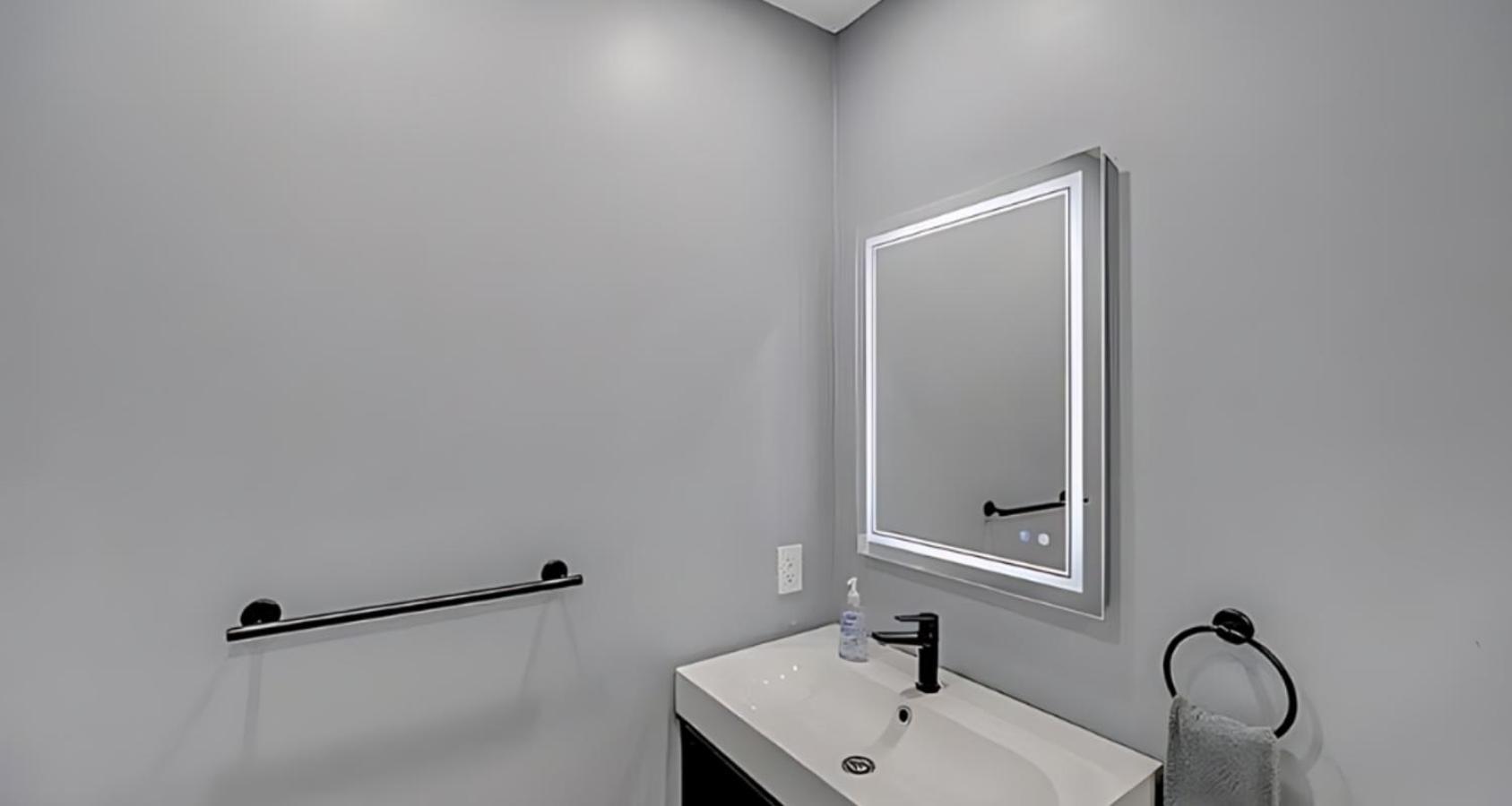 Peaceful Pocono Home With Hot Tub, Gym, & Office Long Pond Zewnętrze zdjęcie